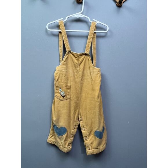 Vintage HEALTHTEX tan corduroy overalls heart patches 6‎ months - Picture 1 of 10